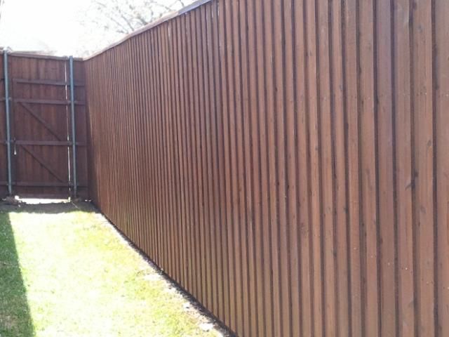 Fence Stain · Detail