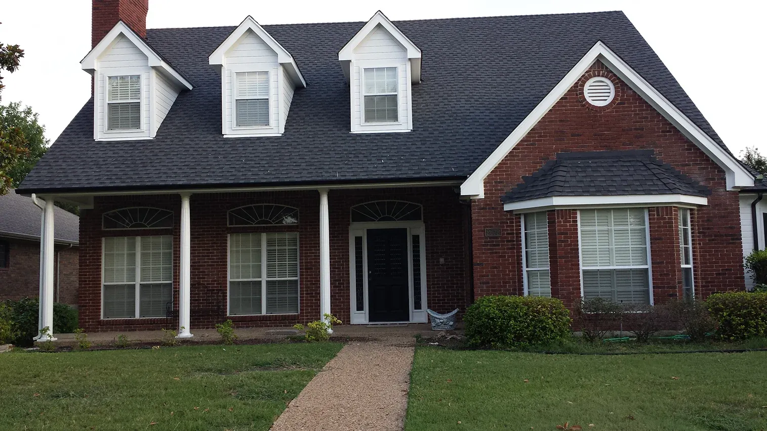 Daisy Home · Front Walk
